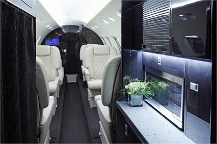 N814ST Hawker 800A