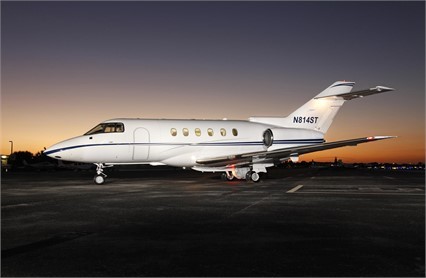 N814ST Hawker 800A